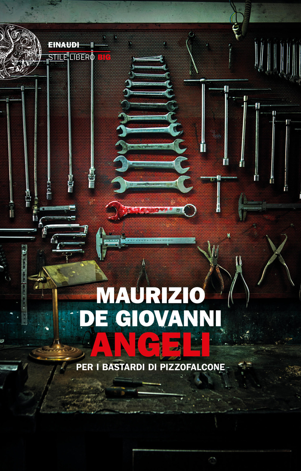 Copertina di angeli per i bastardi di pizzofalcone